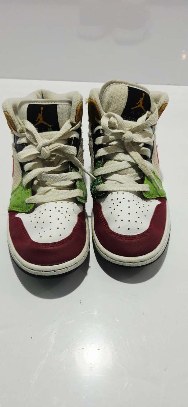 Air Jordan 1 Mid SE GS 'Multi-Color' Basketball Shoes